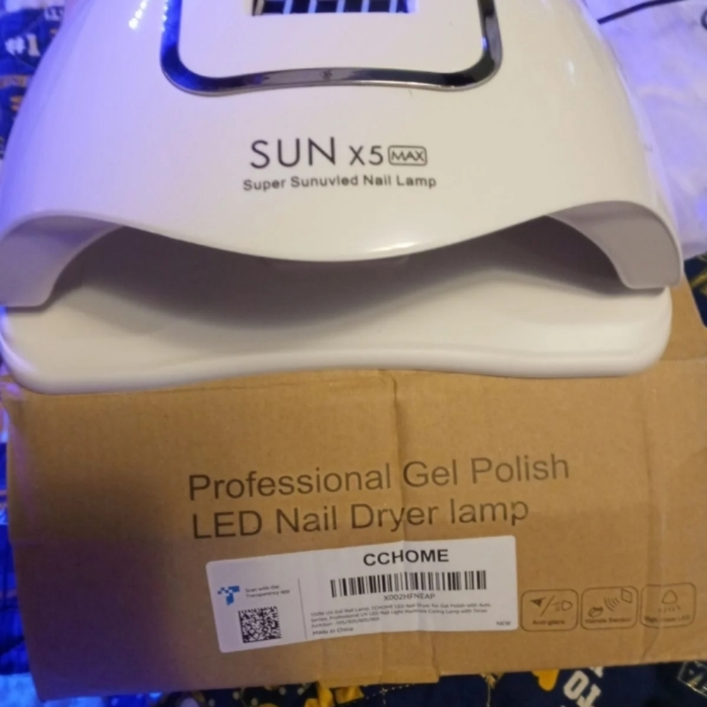 Professional UV lamp for curing gel polish